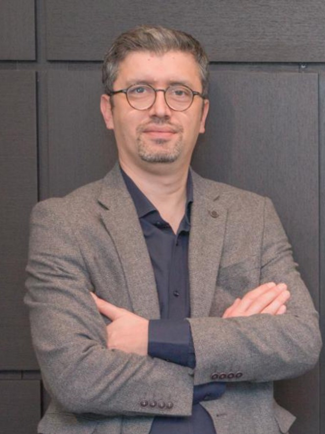 Engin Üstün